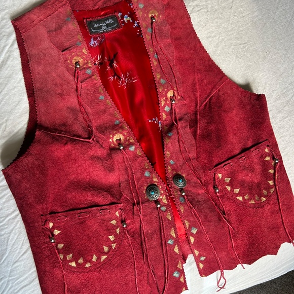 Patricia Wolfe Vest - Picture 3 of 3